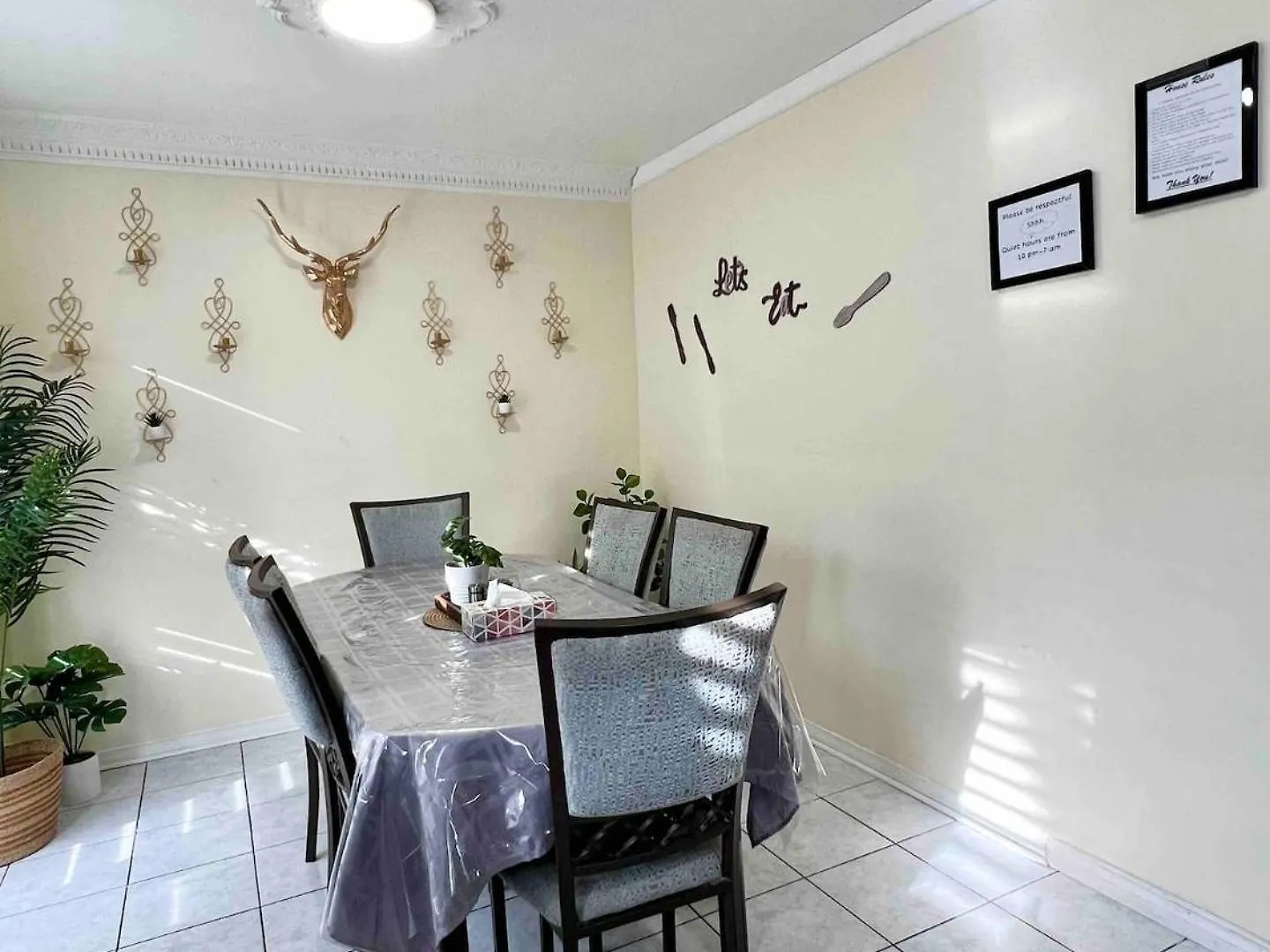 R3 Private Room Near Airport ミシサガ 0*,